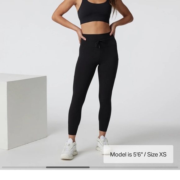 Vuori Women's Daily Pocket Legging Size Small - Picture 2 of 7